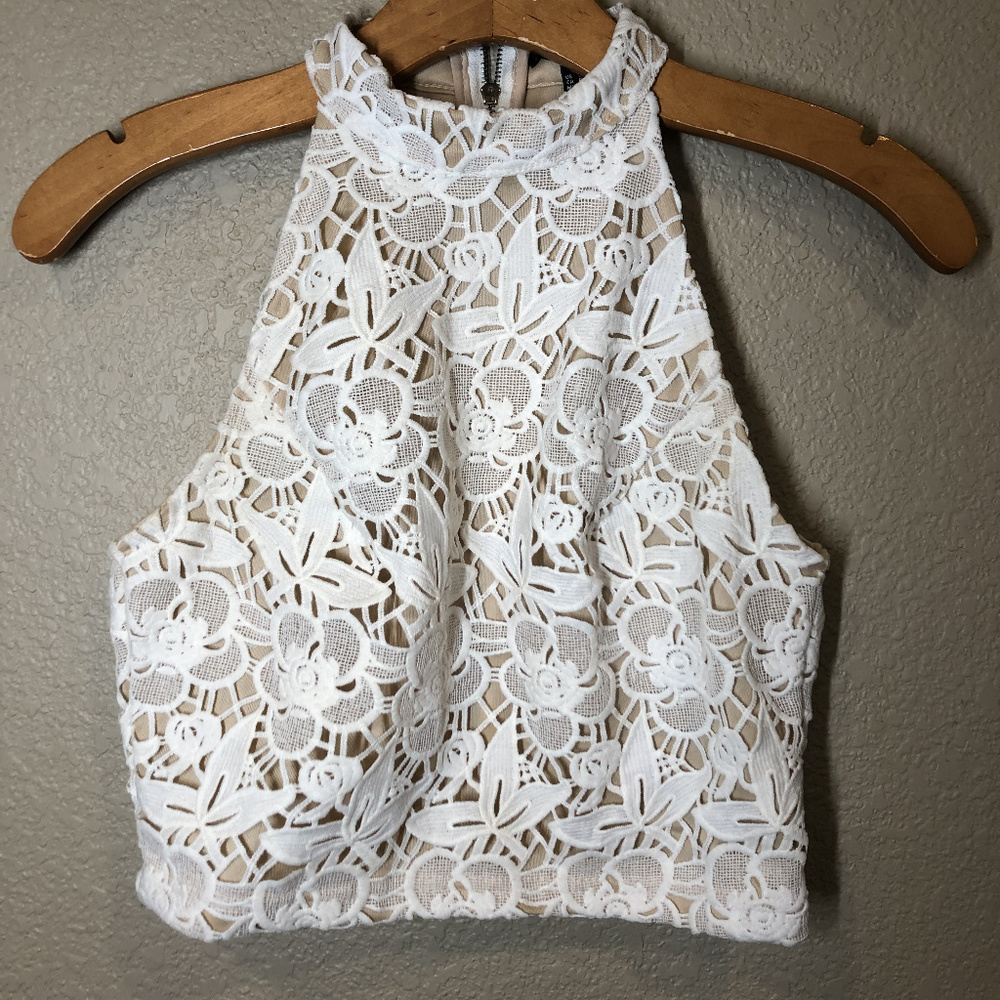 Forever 21 Lace overlay halter crop top size small